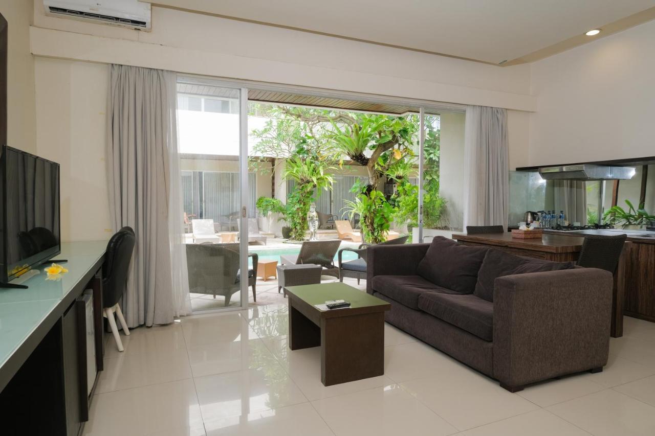 Swiss-Belcourt Sunset Aparthotel Seminyak  Exterior photo