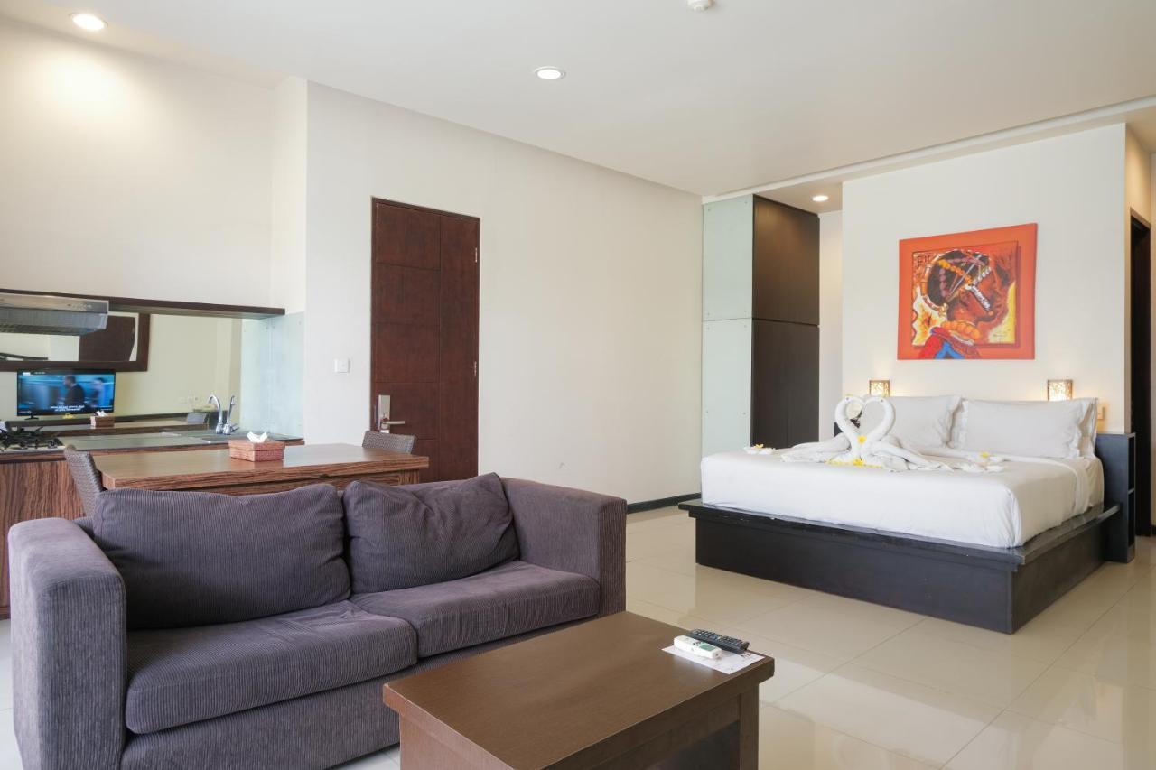 Swiss-Belcourt Sunset Aparthotel Seminyak  Exterior photo