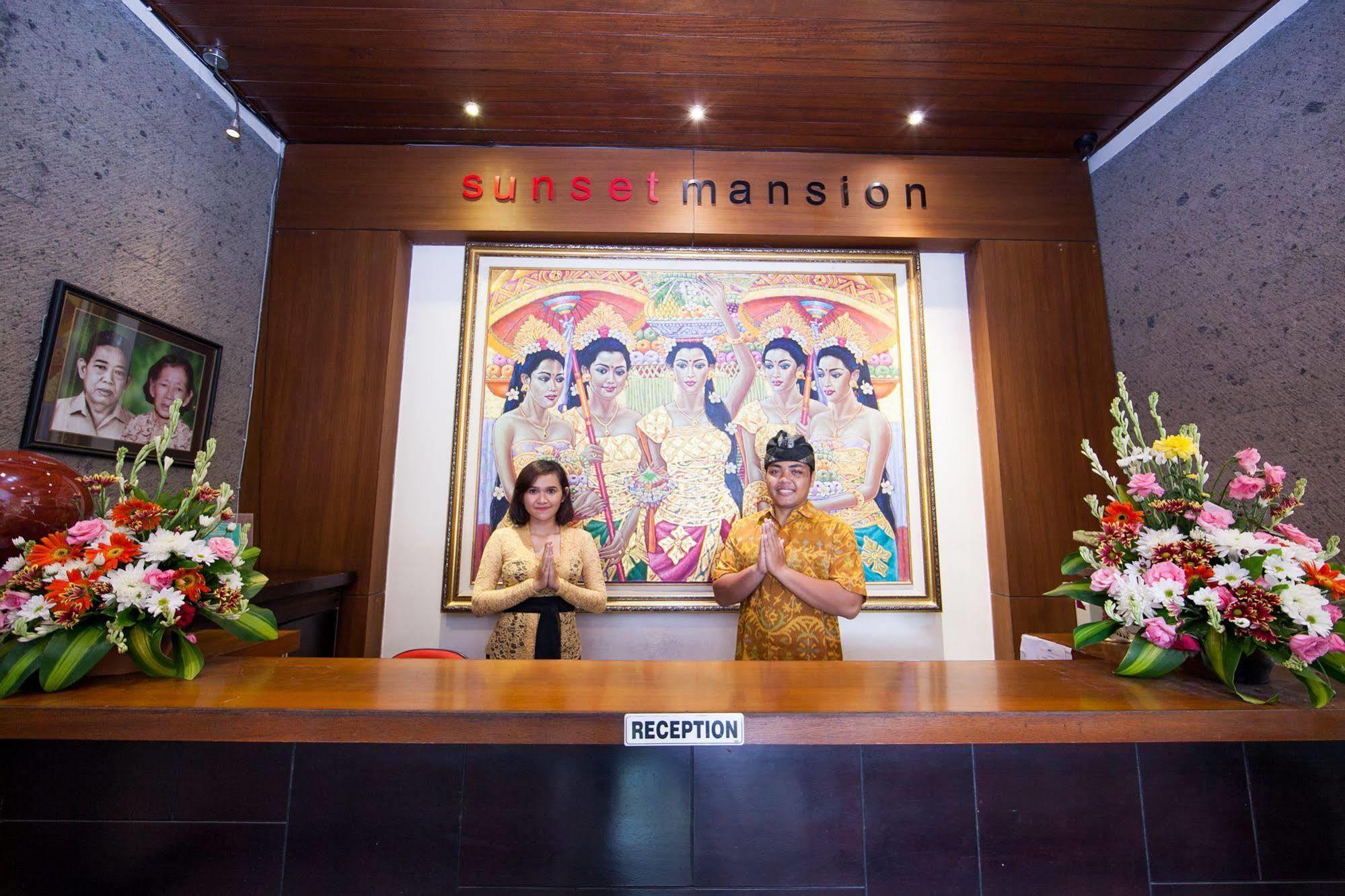 Swiss-Belcourt Sunset Aparthotel Seminyak  Exterior photo